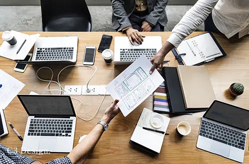 ホームページ制作、結局どこに頼むのが正解?